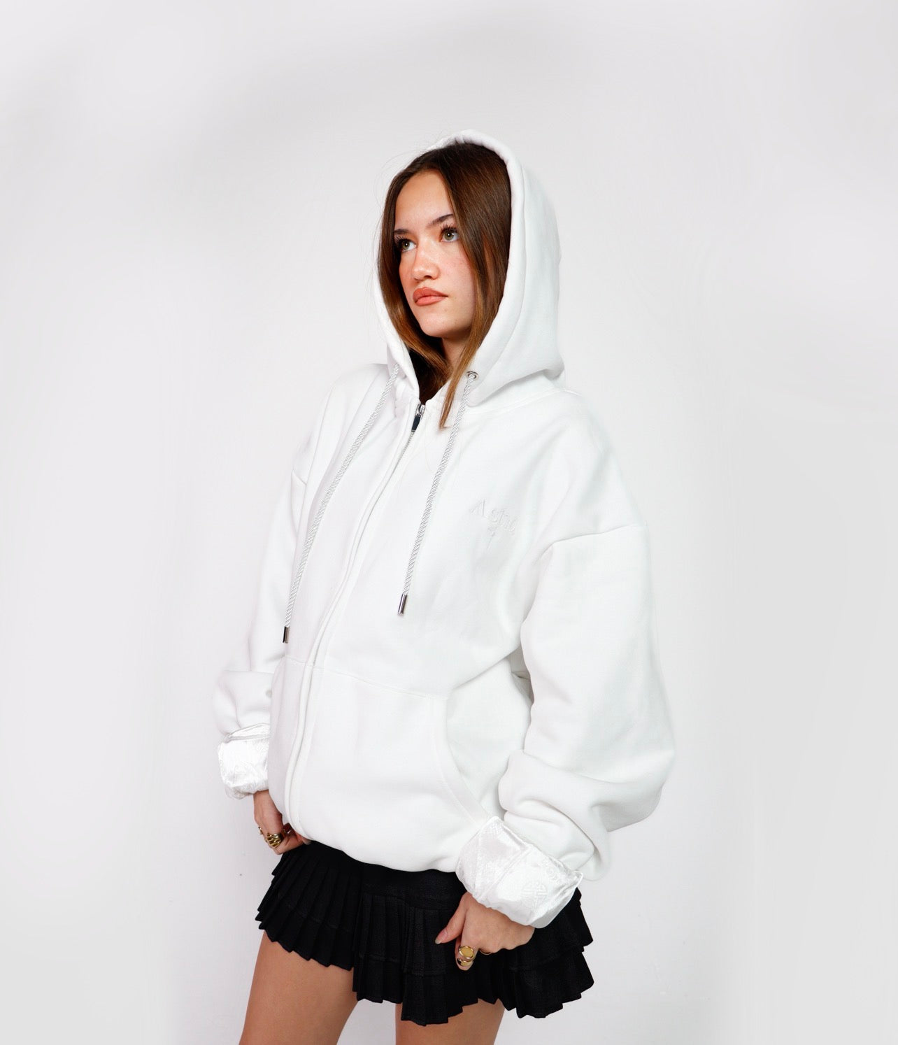 NUAGE - THE SATIN VEST - WHITE VEST + WHITE SATIN