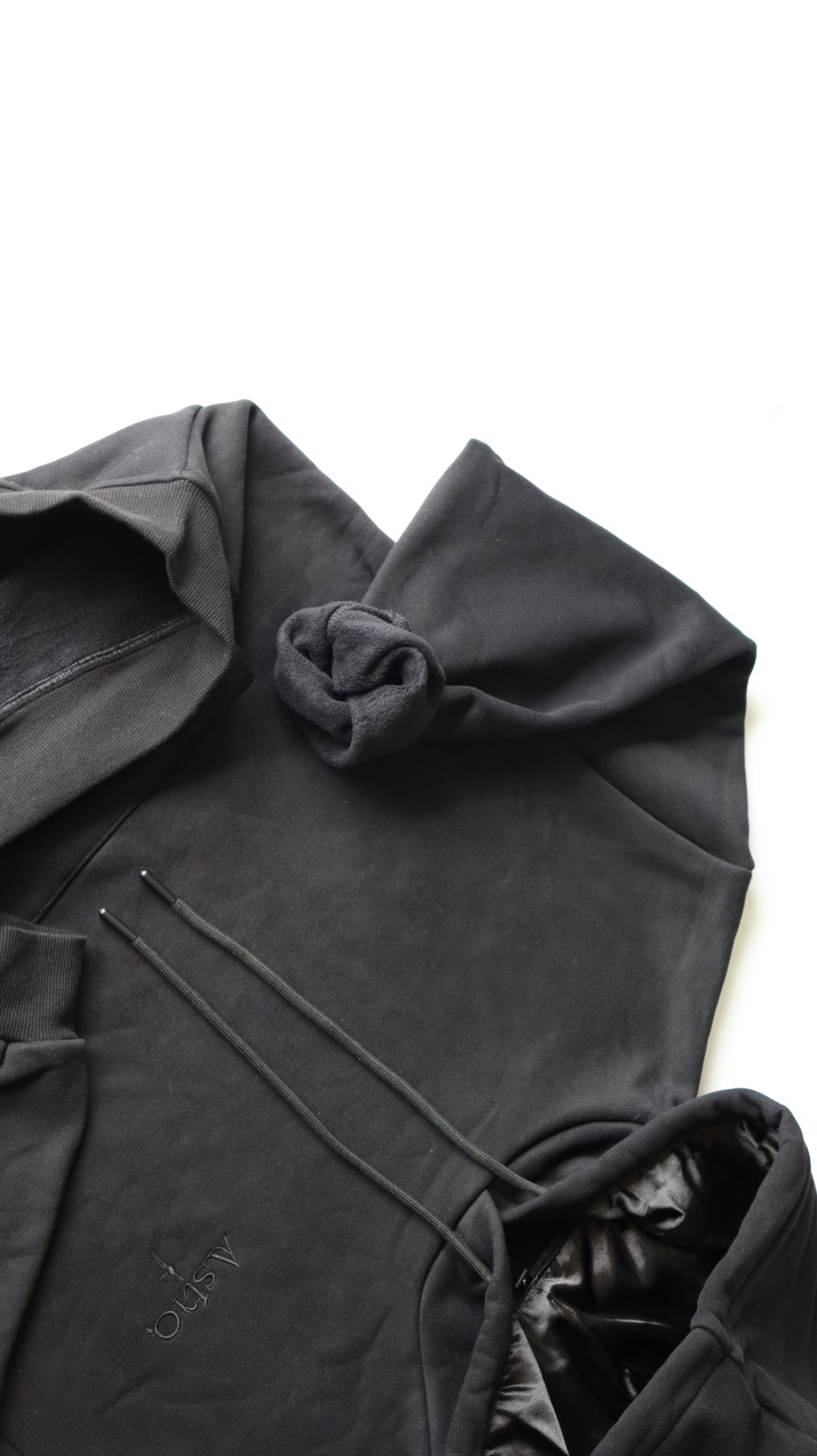 BLACK OBSIDIAN • SATIN HOOD