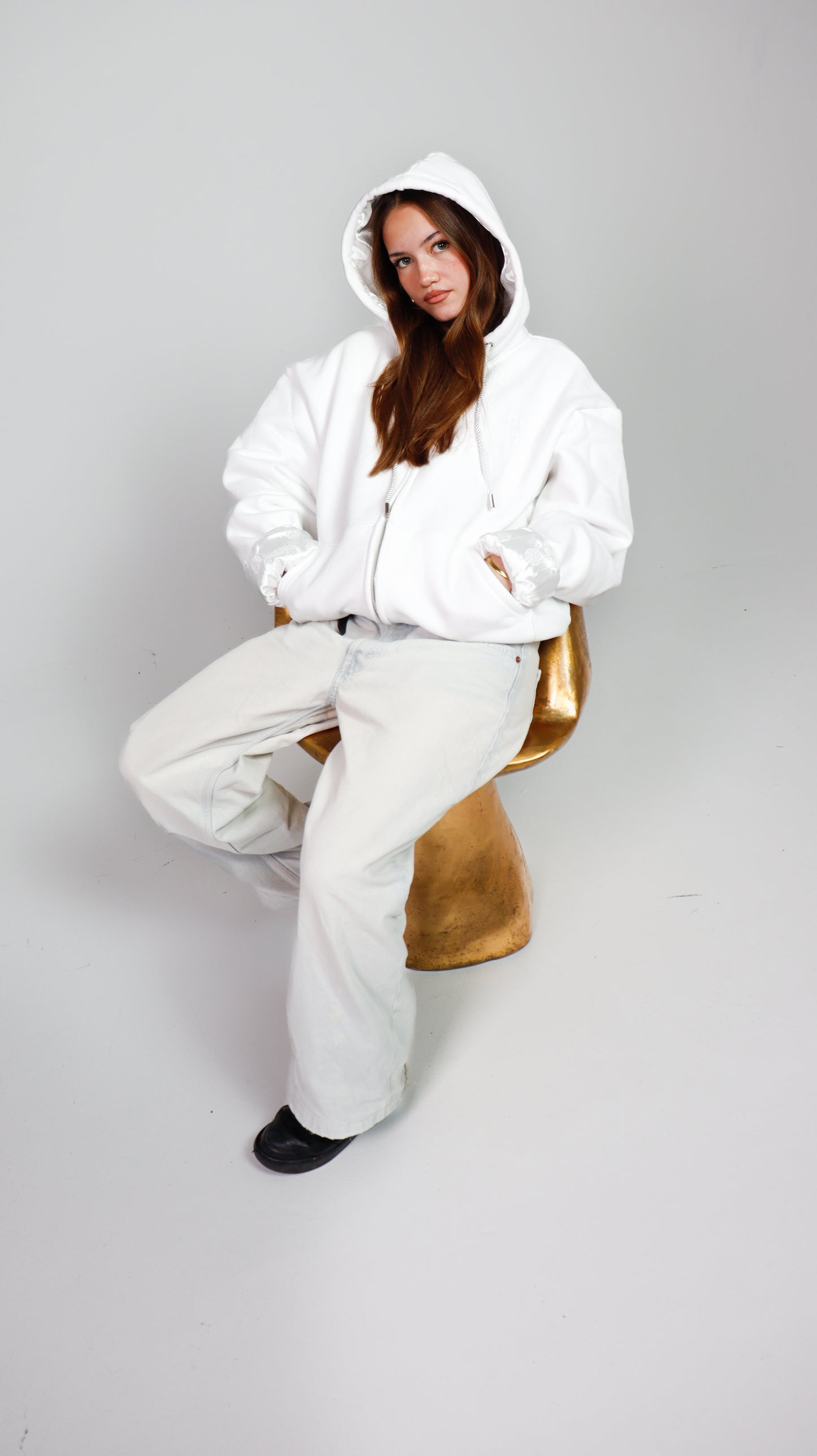 NUAGE - THE SATIN VEST - WHITE VEST + WHITE SATIN