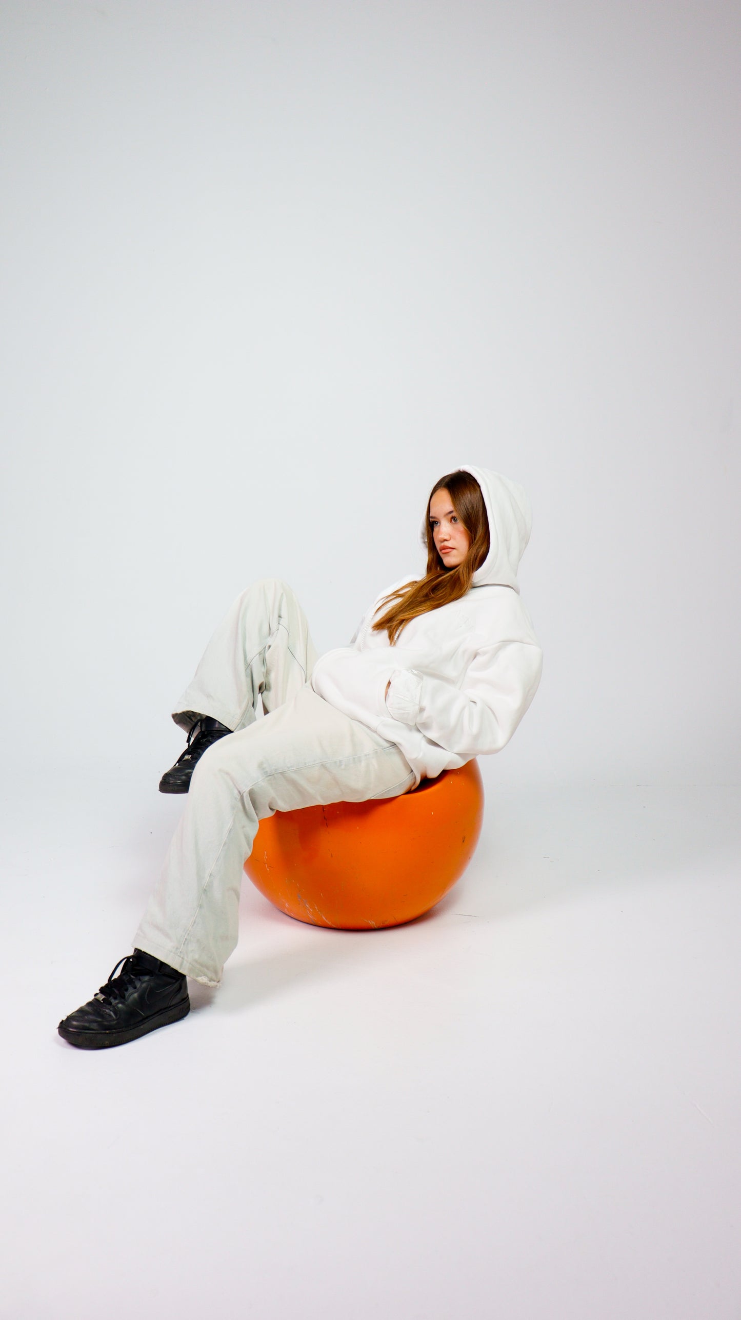 NUAGE - THE SATIN VEST - WHITE VEST + WHITE SATIN