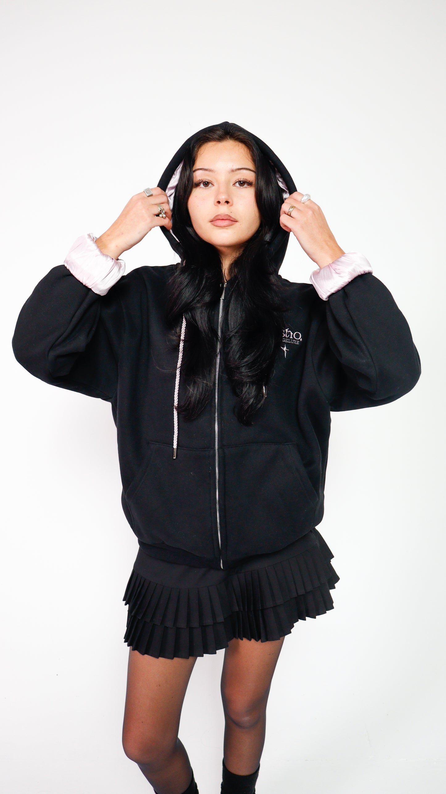 CALM - THE SILK VEST: VEST BLACK + SILK PALE PINK